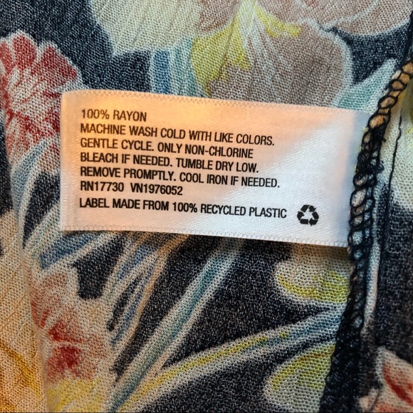 Beachy maxi sundress, tropical floral print size M, flowy Target botanical - Picture 6 of 6